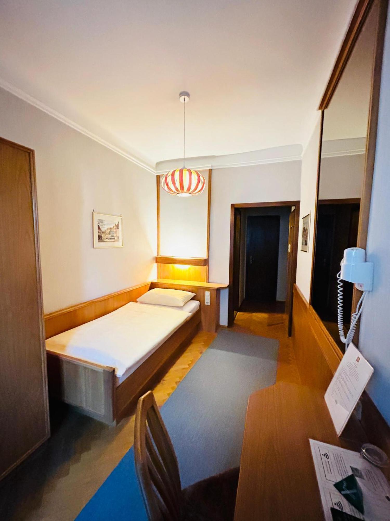 Hotel-Garni Goldenes Kreuz グライン エクステリア 写真